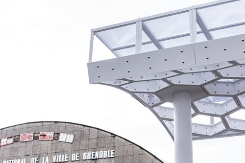 Vue de l'auvent station GNV Grenoble